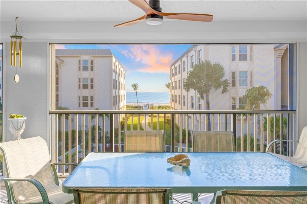 3131 W Gulf DR # 303, SANIBEL FL 33957-21