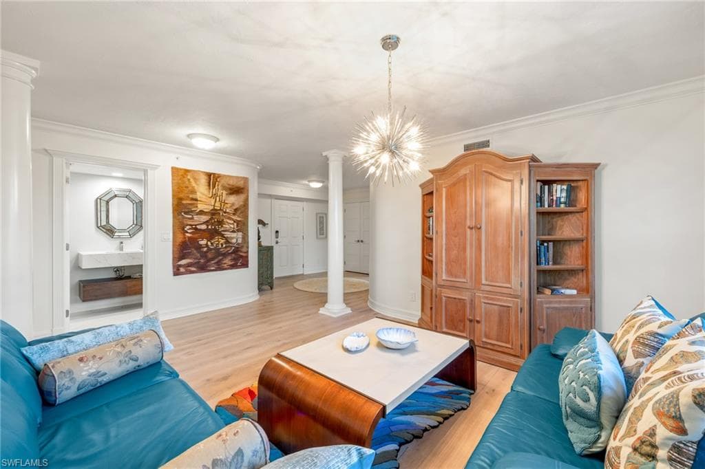 3131 W Gulf DR # 303, SANIBEL FL 33957-27