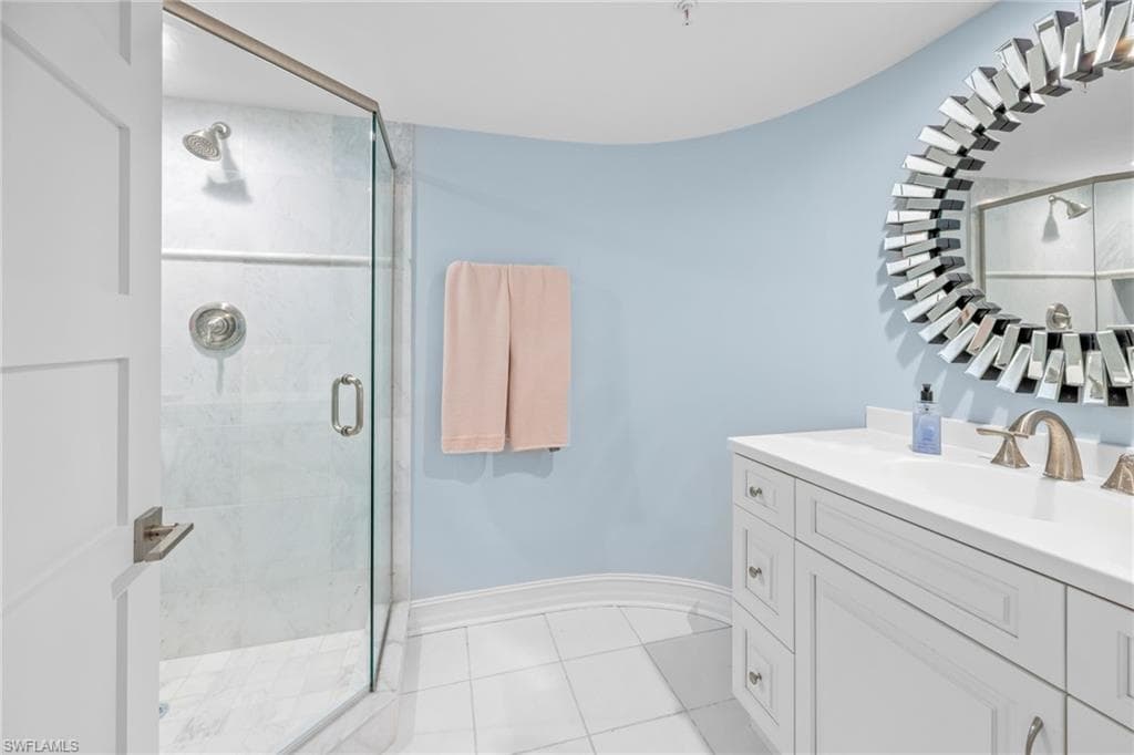 3131 W Gulf DR # 303, SANIBEL FL 33957-36