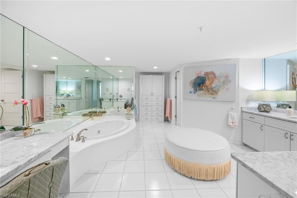 3131 W Gulf DR # 303, SANIBEL FL 33957-24