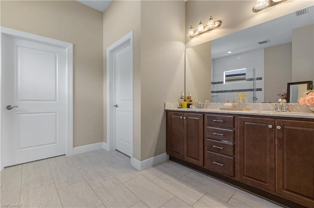 11546 Onyx CIR-22