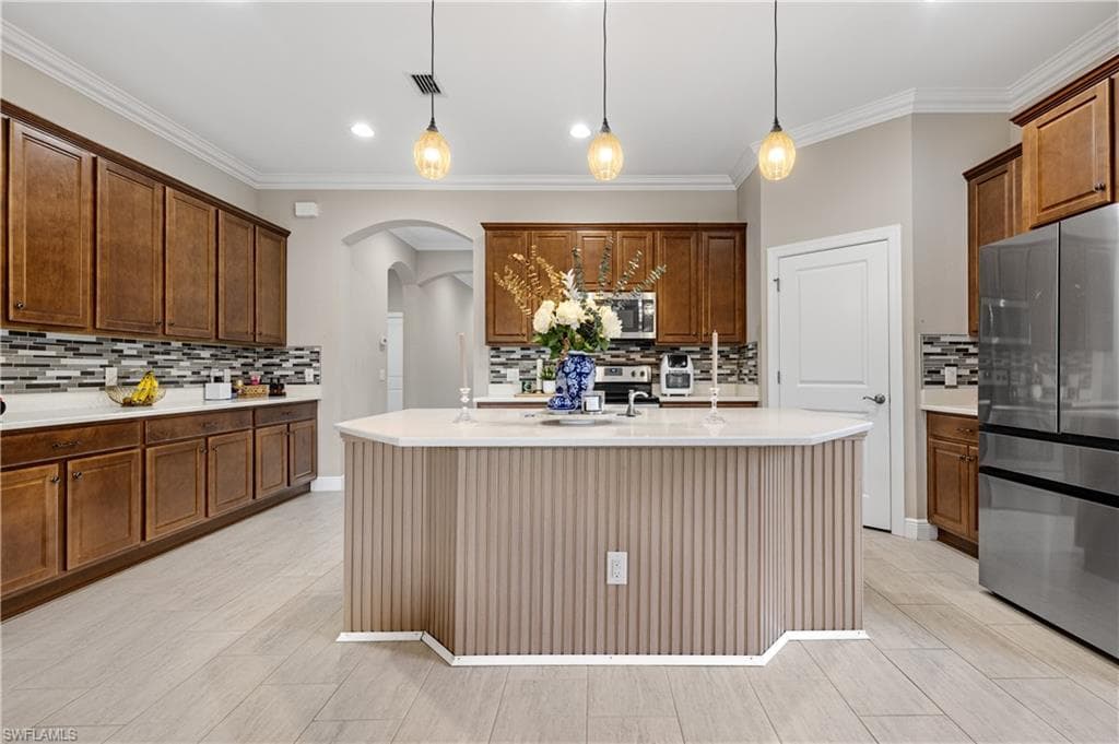 11546 Onyx CIR-6