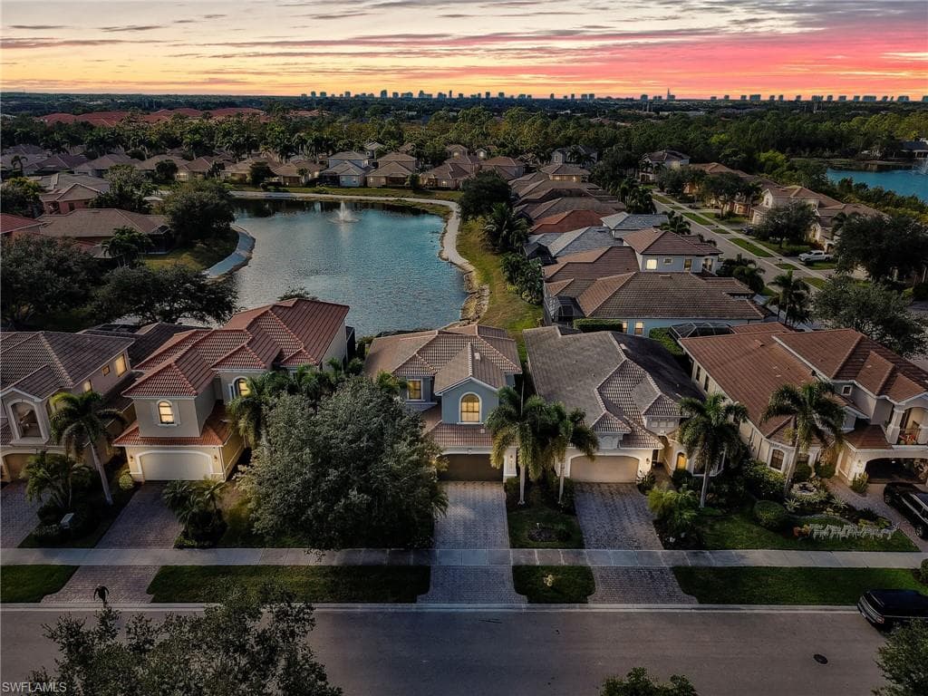 1365 Serrano CIR, NAPLES FL 34105-44