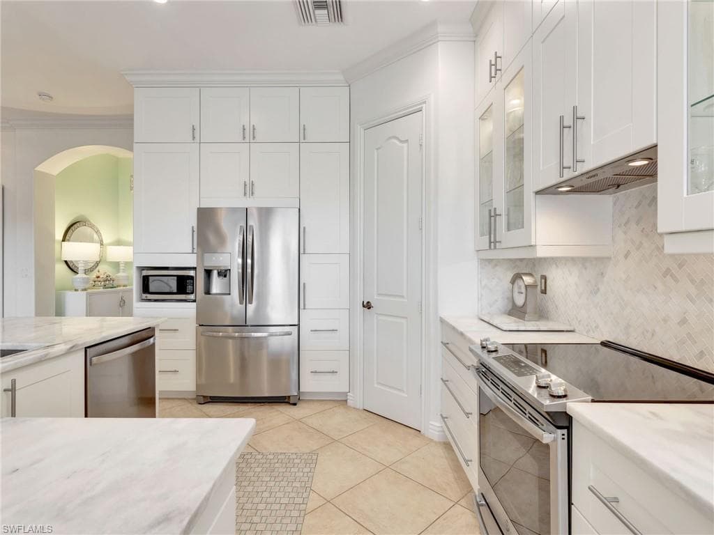 1365 Serrano CIR, NAPLES FL 34105-12