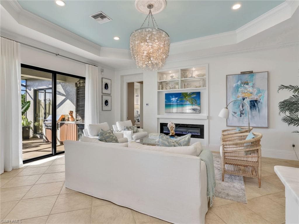 1365 Serrano CIR, NAPLES FL 34105-16