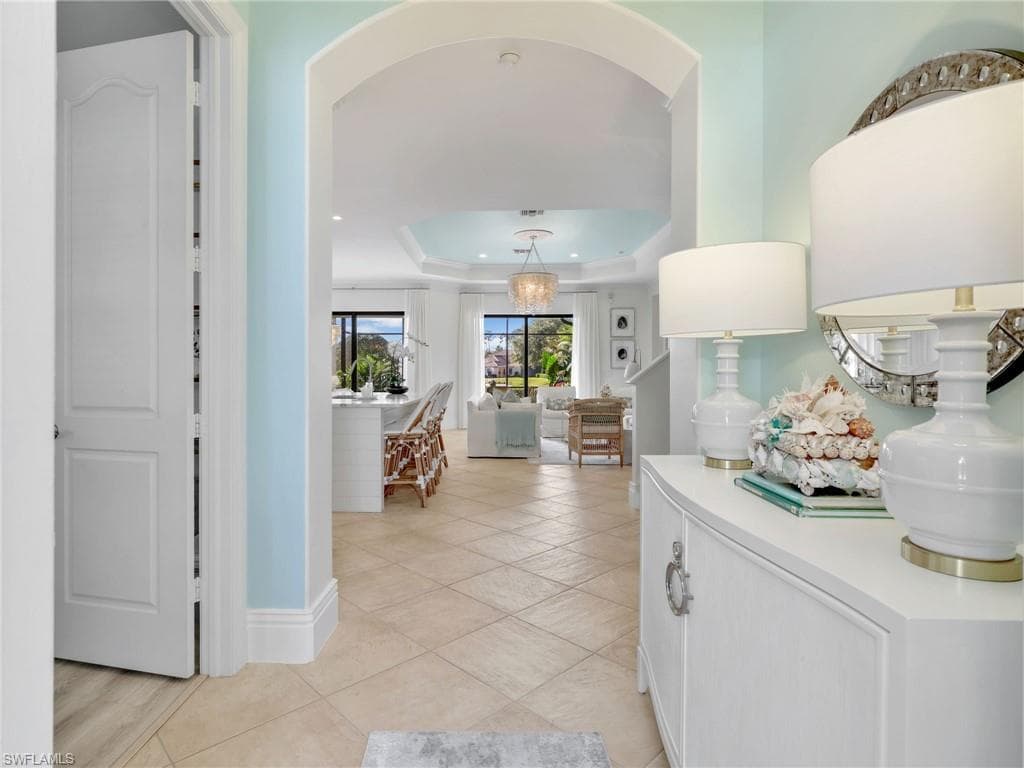 1365 Serrano CIR, NAPLES FL 34105-6