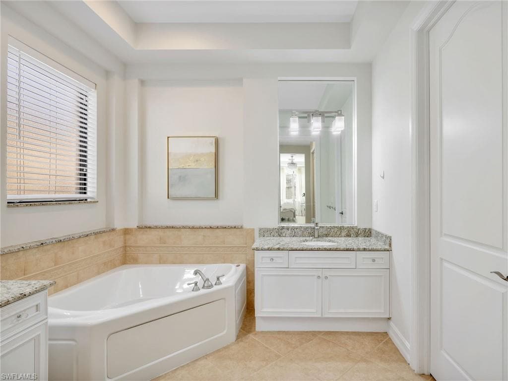 1365 Serrano CIR, NAPLES FL 34105-29