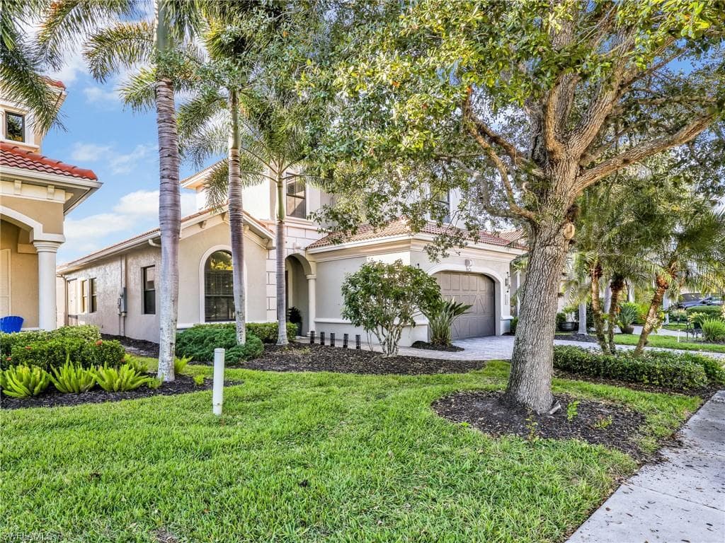 1365 Serrano CIR, NAPLES FL 34105-3