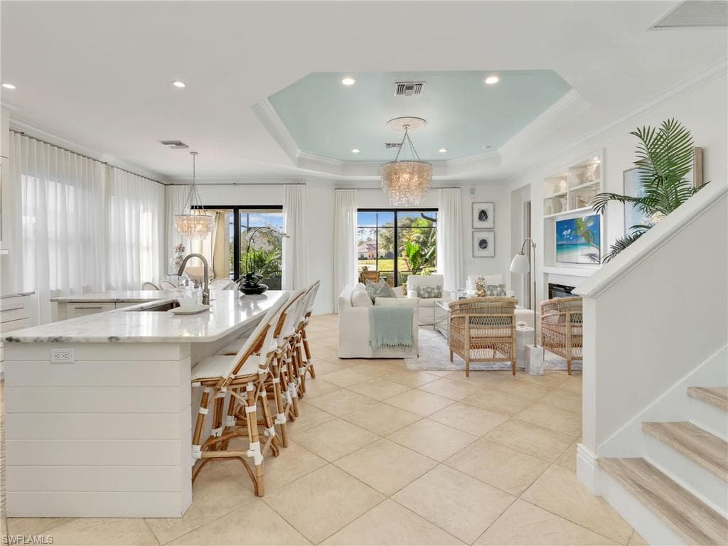 1365 Serrano CIR, NAPLES FL 34105-7