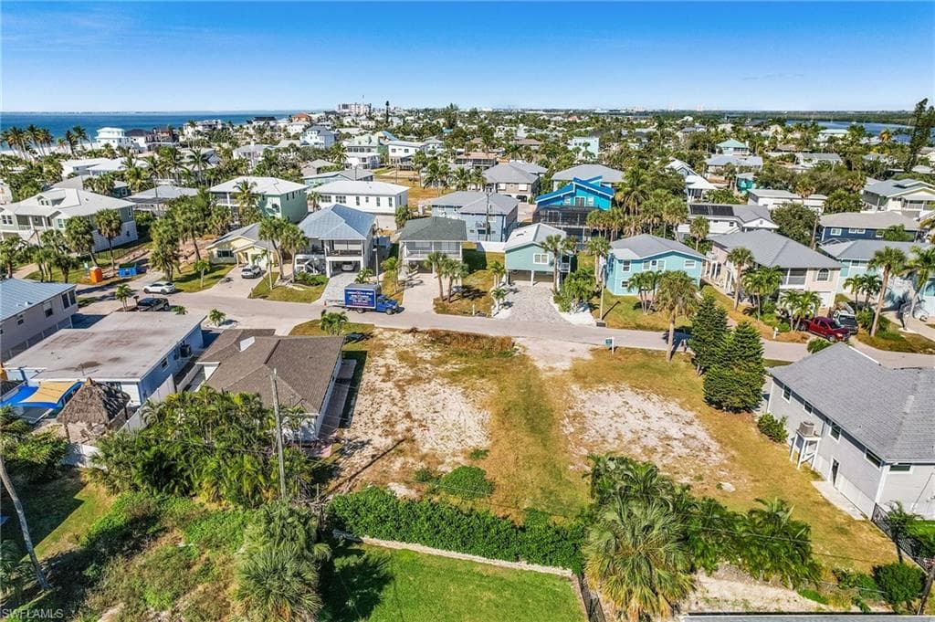 140 Hercules DR, FORT MYERS BEACH FL 33931-14