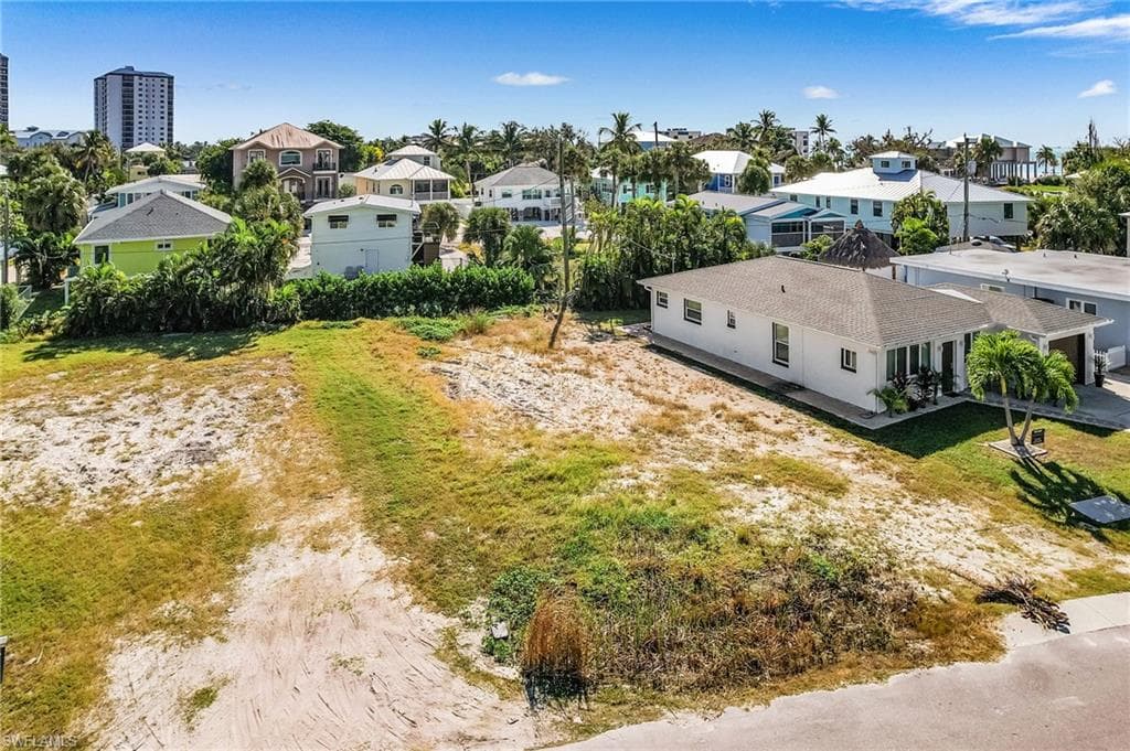 140 Hercules DR, FORT MYERS BEACH FL 33931-7