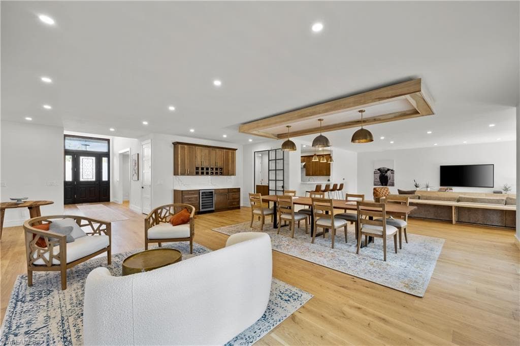 55 E Burning Tree DR, NAPLES FL 34105-7