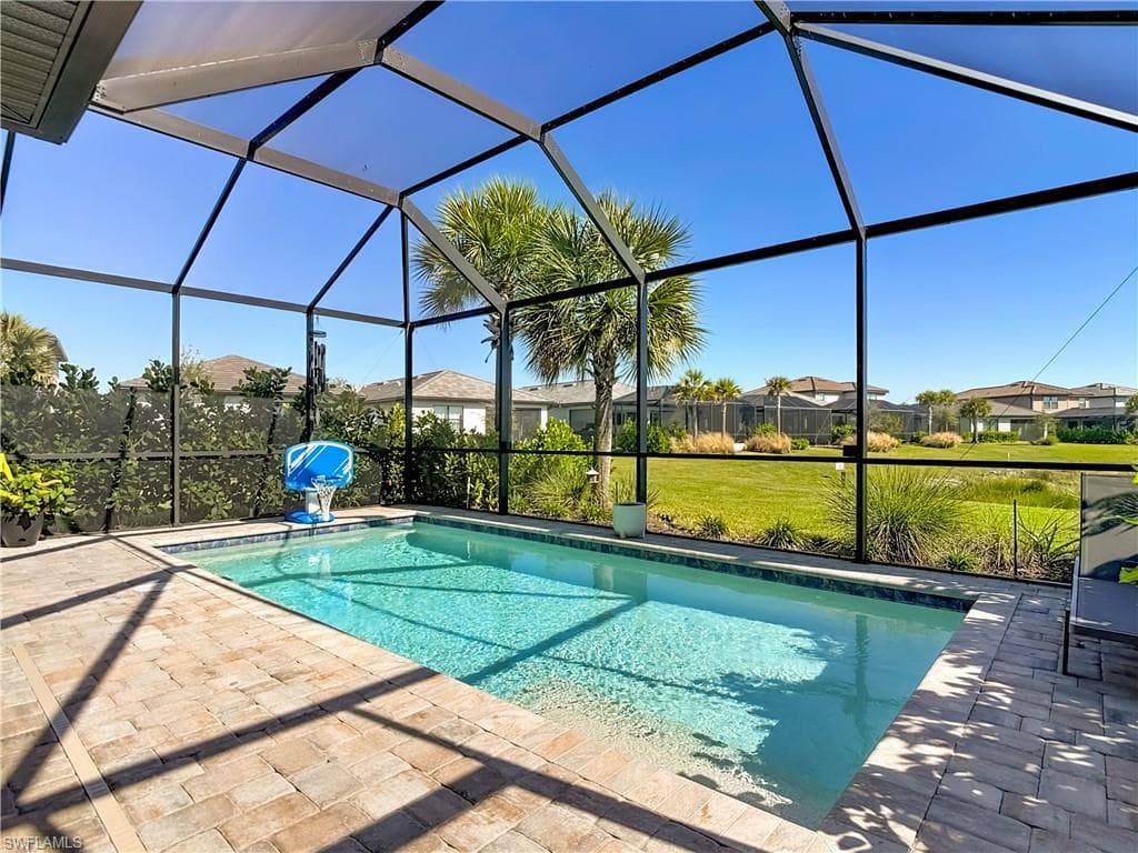 2085 Yellowfin CIR, NAPLES FL 34114-40