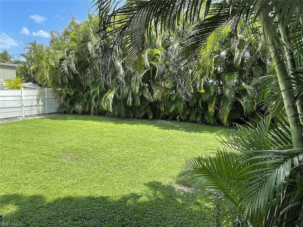 1702 Hill AVE, FORT MYERS FL 33901-16