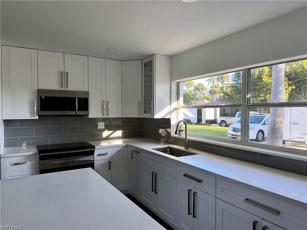 6187 Island Park CT, FORT MYERS FL 33908-6