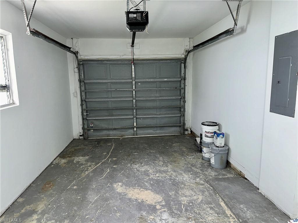 6187 Island Park CT, FORT MYERS FL 33908-19