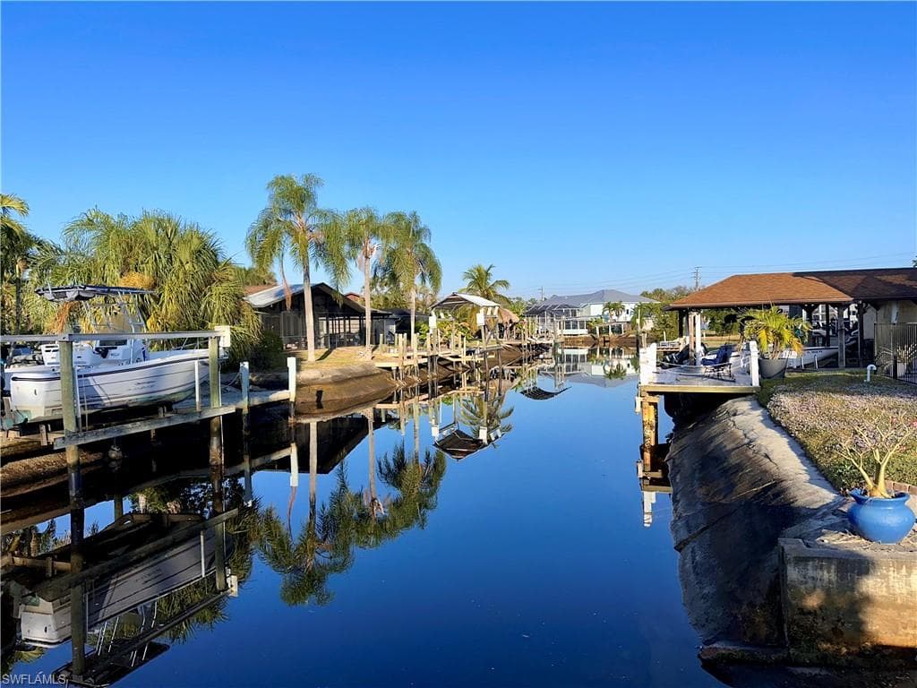 6187 Island Park CT, FORT MYERS FL 33908-23