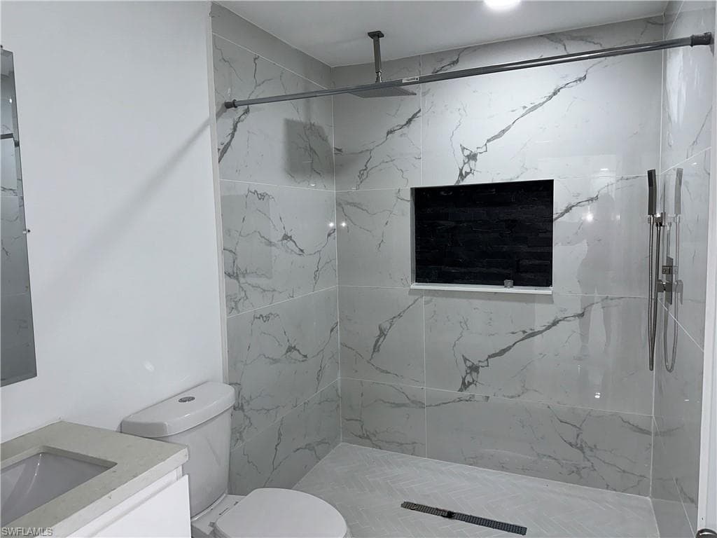 6187 Island Park CT, FORT MYERS FL 33908-14