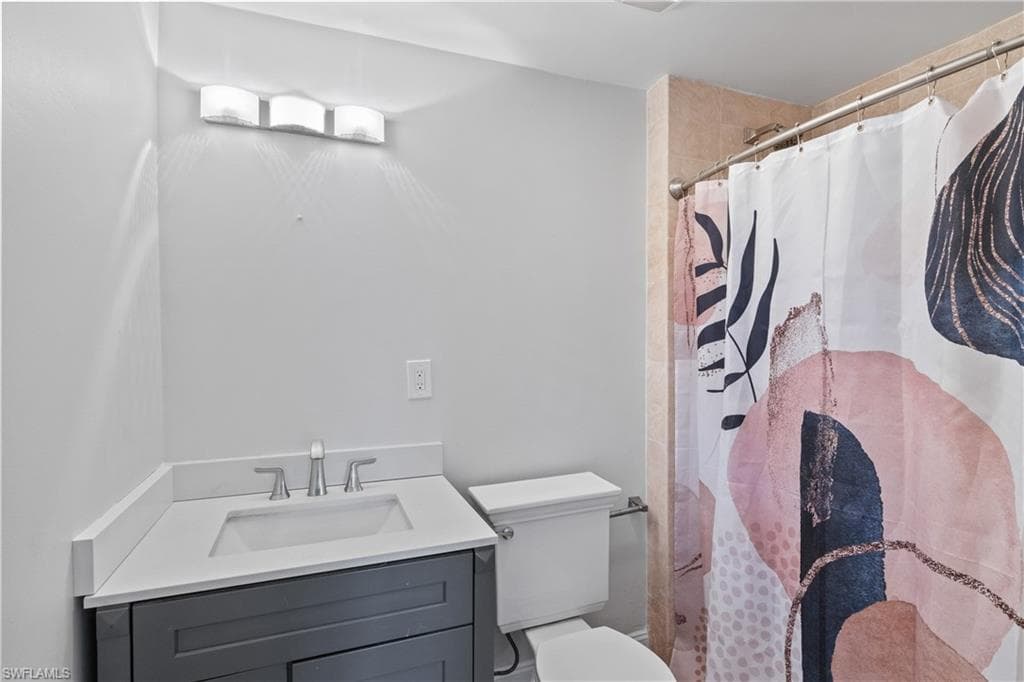 2631 Bayshore DR-15