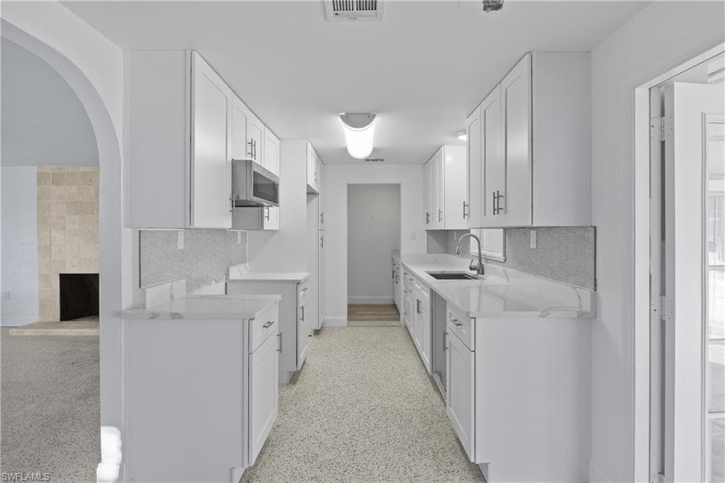 2631 Bayshore DR-6