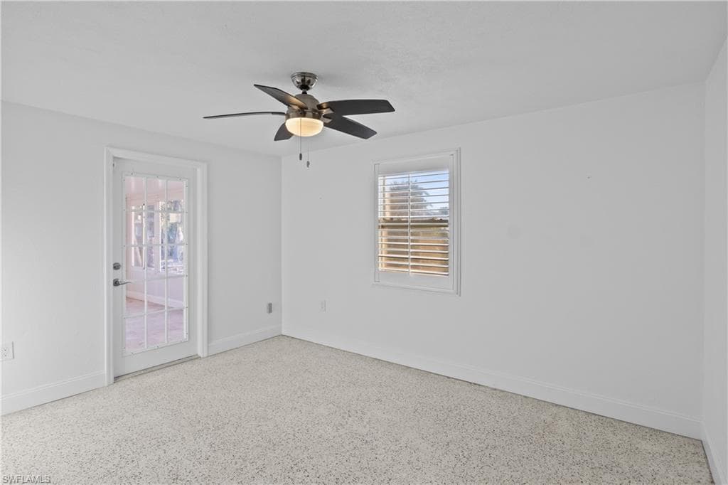 2631 Bayshore DR-19