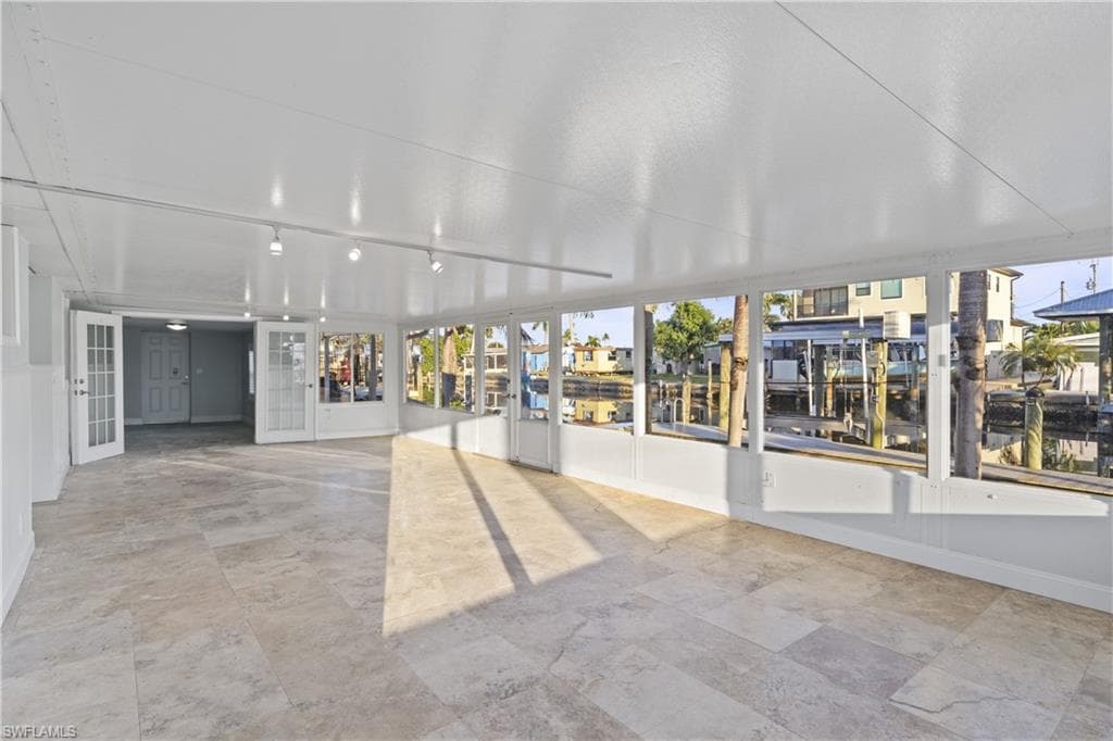 2631 Bayshore DR-8