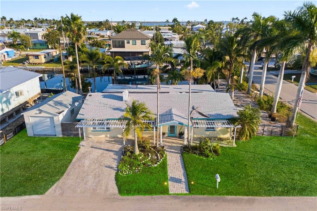 2631 Bayshore DR-32