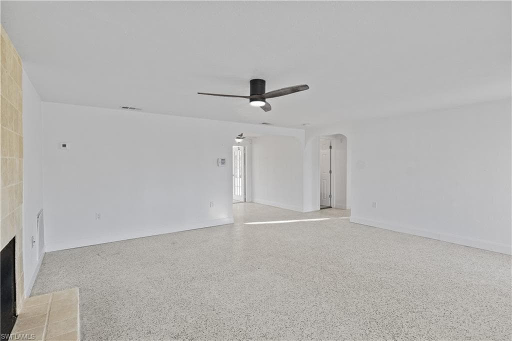 2631 Bayshore DR-3