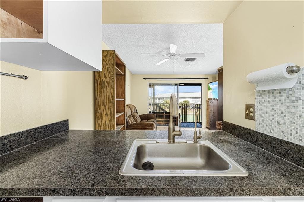 16379 Boyce DR # 204, BOKEELIA FL 33922-8