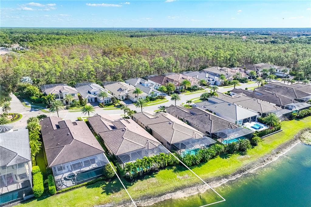 14693 Reserve LN, NAPLES FL 34109-40