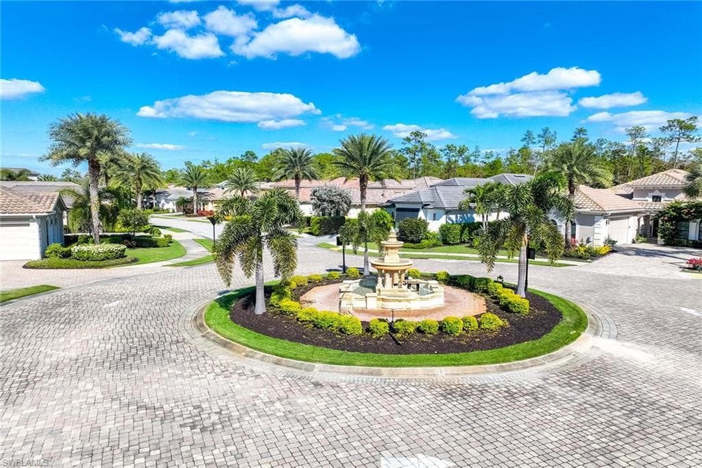 14693 Reserve LN, NAPLES FL 34109-43