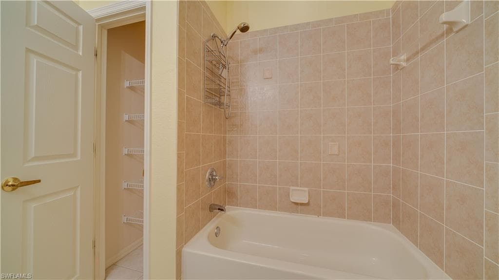 14721 Calusa Palms DR # 203, FORT MYERS FL 33919-34