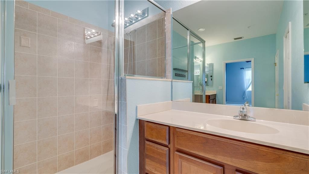 14721 Calusa Palms DR # 203, FORT MYERS FL 33919-28