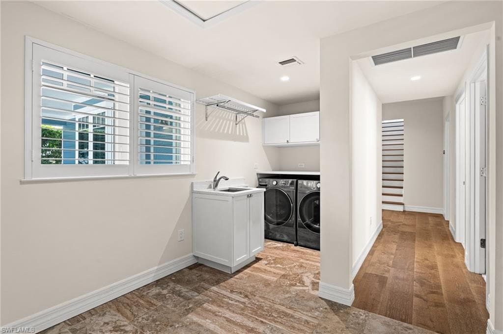 2499 10th ST N, NAPLES FL 34103-27