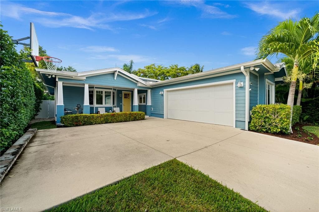 2499 10th ST N, NAPLES FL 34103-29