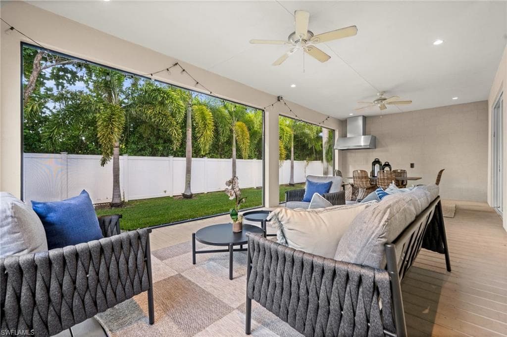 2499 10th ST N, NAPLES FL 34103-14