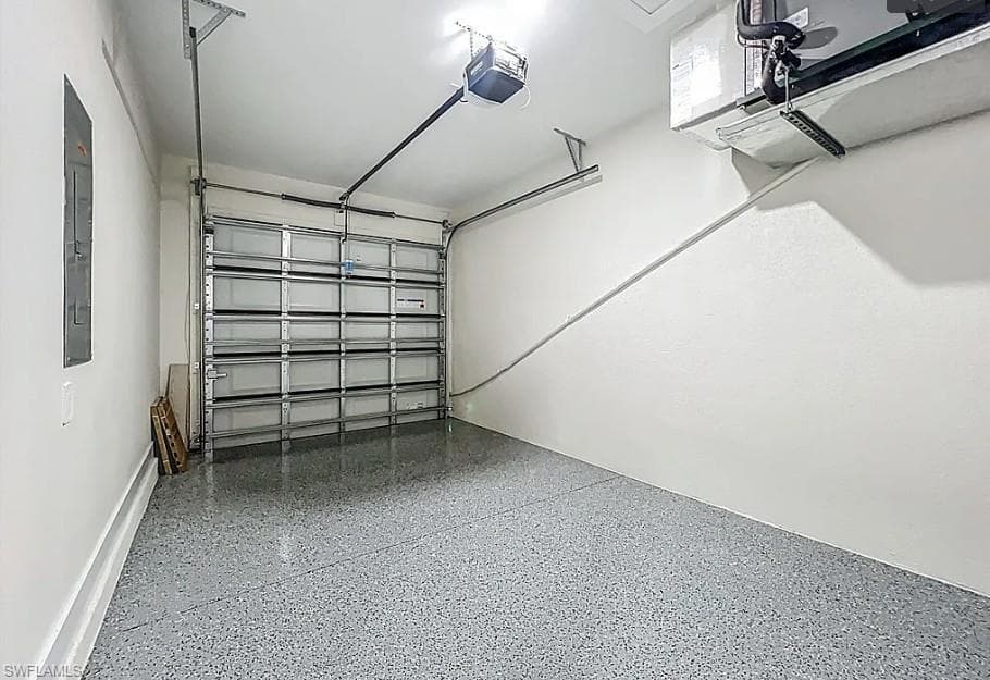 314 Poplar ST, LEHIGH ACRES FL 33974-23