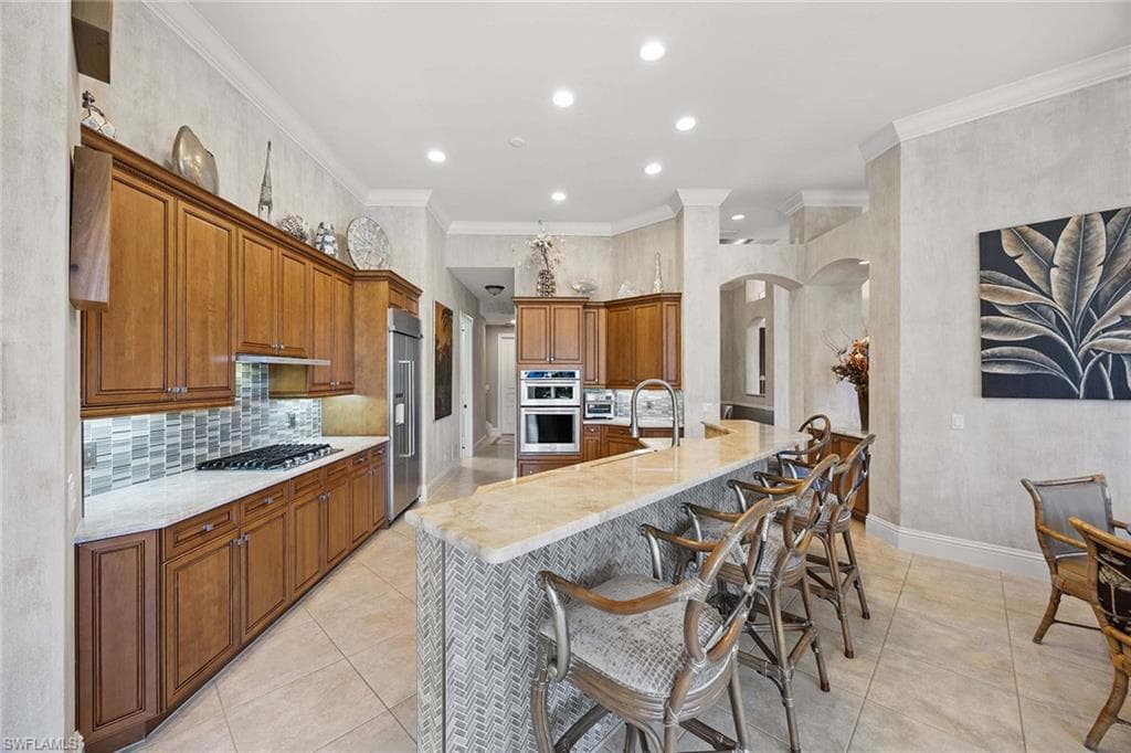 8752 Muirfield DR, NAPLES FL 34109-12