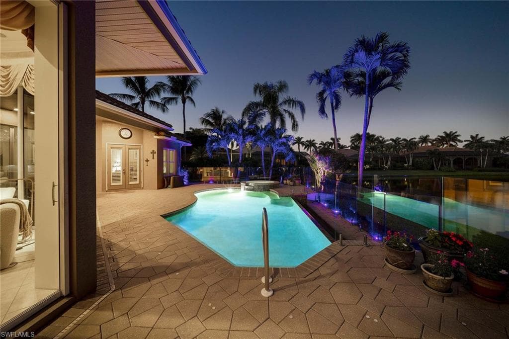 8752 Muirfield DR, NAPLES FL 34109-31