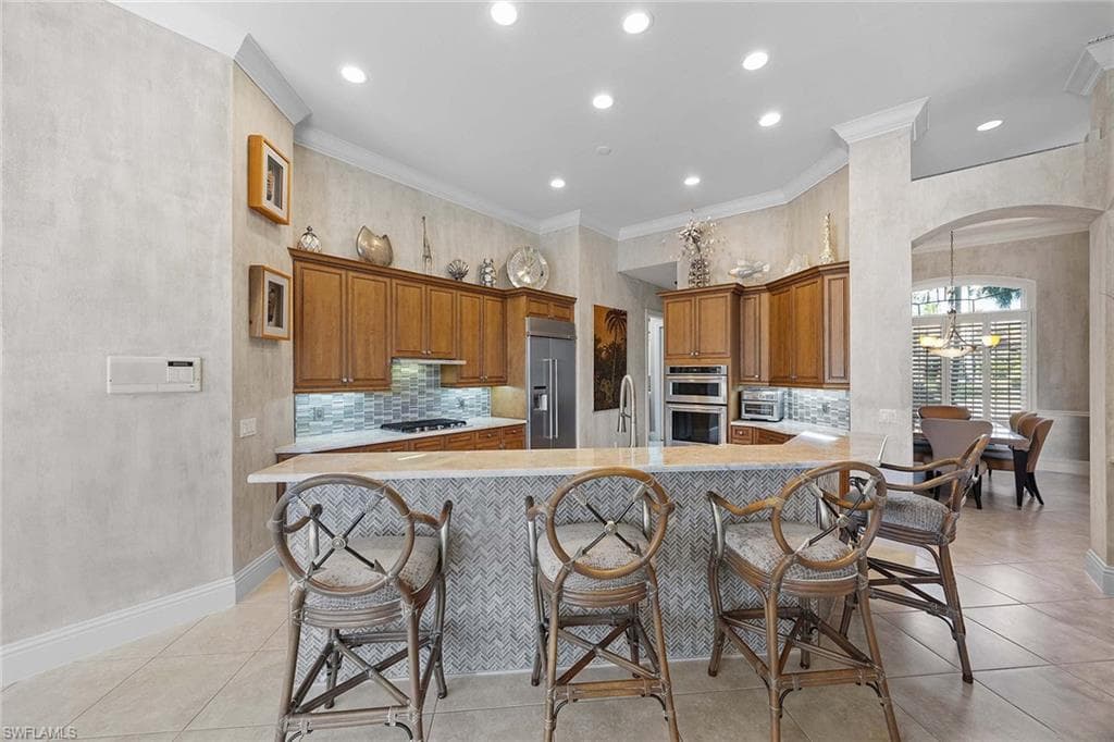 8752 Muirfield DR, NAPLES FL 34109-13