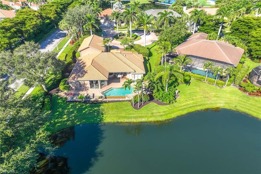 8752 Muirfield DR, NAPLES FL 34109-40