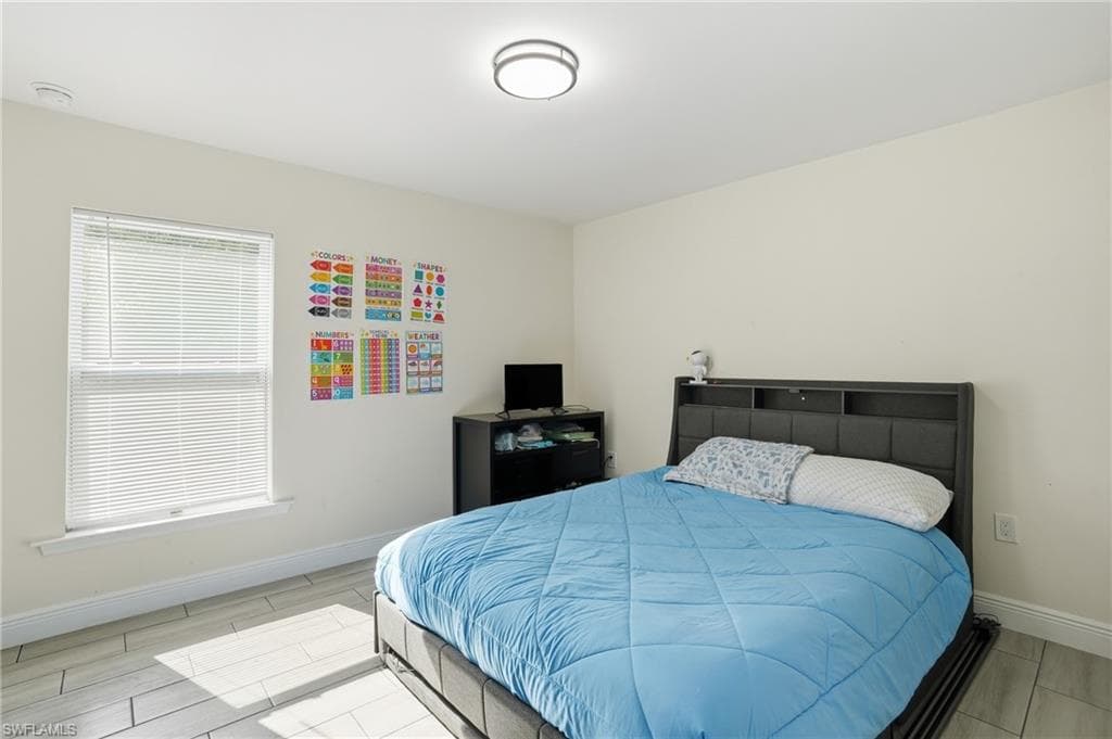 1013 Atherton AVE, LEHIGH ACRES FL 33971-25