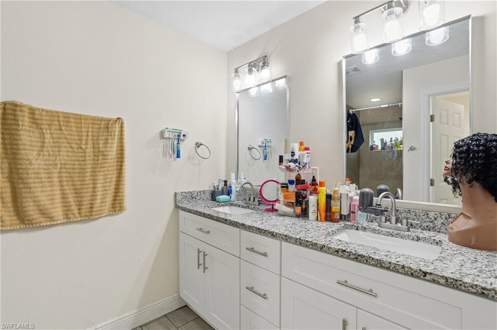 1013 Atherton AVE, LEHIGH ACRES FL 33971-23