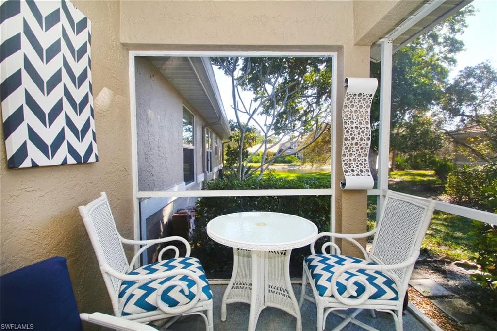 370 Emerald Bay CIR # N8, NAPLES FL 34110-19