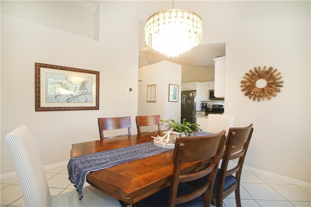 370 Emerald Bay CIR # N8, NAPLES FL 34110-7