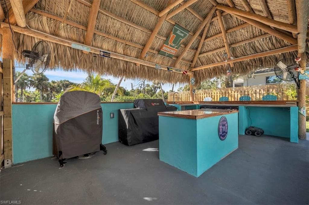 9470 Colony DR, NORTH FORT MYERS FL 33917-41