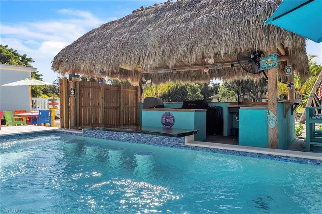 9470 Colony DR, NORTH FORT MYERS FL 33917-38