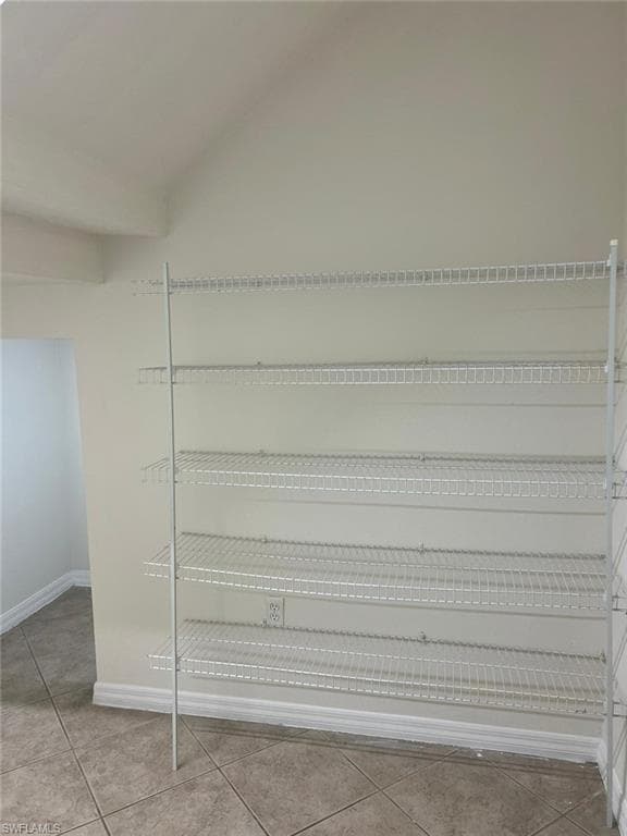 7515 Bristol CIR, NAPLES FL 34120-22