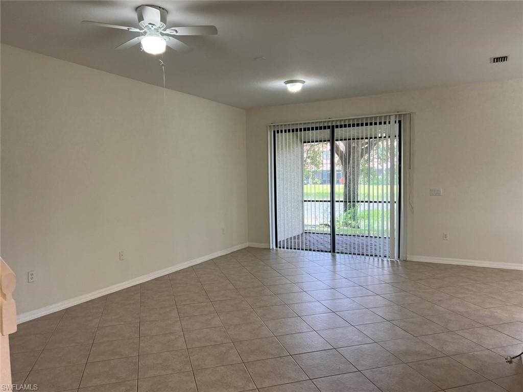 7515 Bristol CIR, NAPLES FL 34120-12