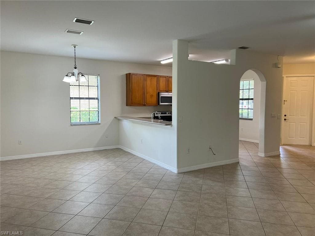 7515 Bristol CIR, NAPLES FL 34120-13